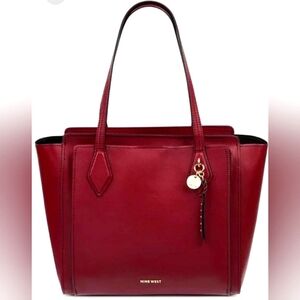 LN💕 NINE WEST LARGE CORDOBIN RED TOTE BAG